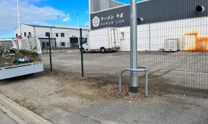 Désherbage de l’usine Ramen Lab à Saint-Herblain Externes: après